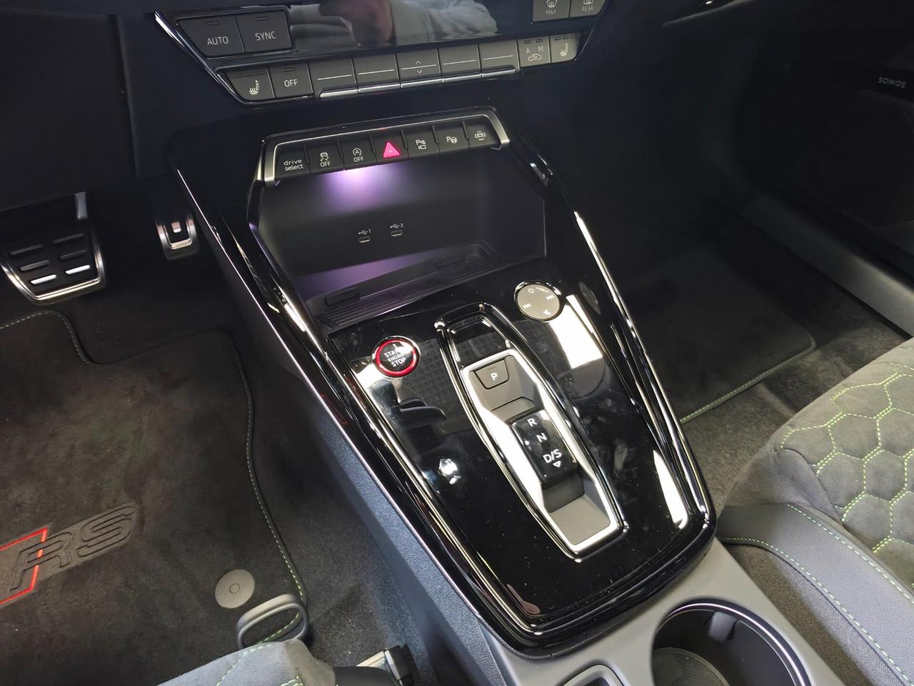 Audi RS3 Sportback 2.5 tfsi quattro *MY25* FULL CARBON