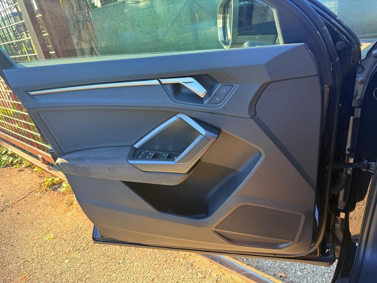 Audi Q3 RS SPB sportback quattro S tronic sline kamera full led *promo*