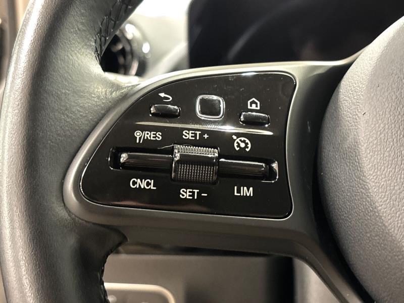 Mercedes GLA 200 200 Business Extra 7G-DCT