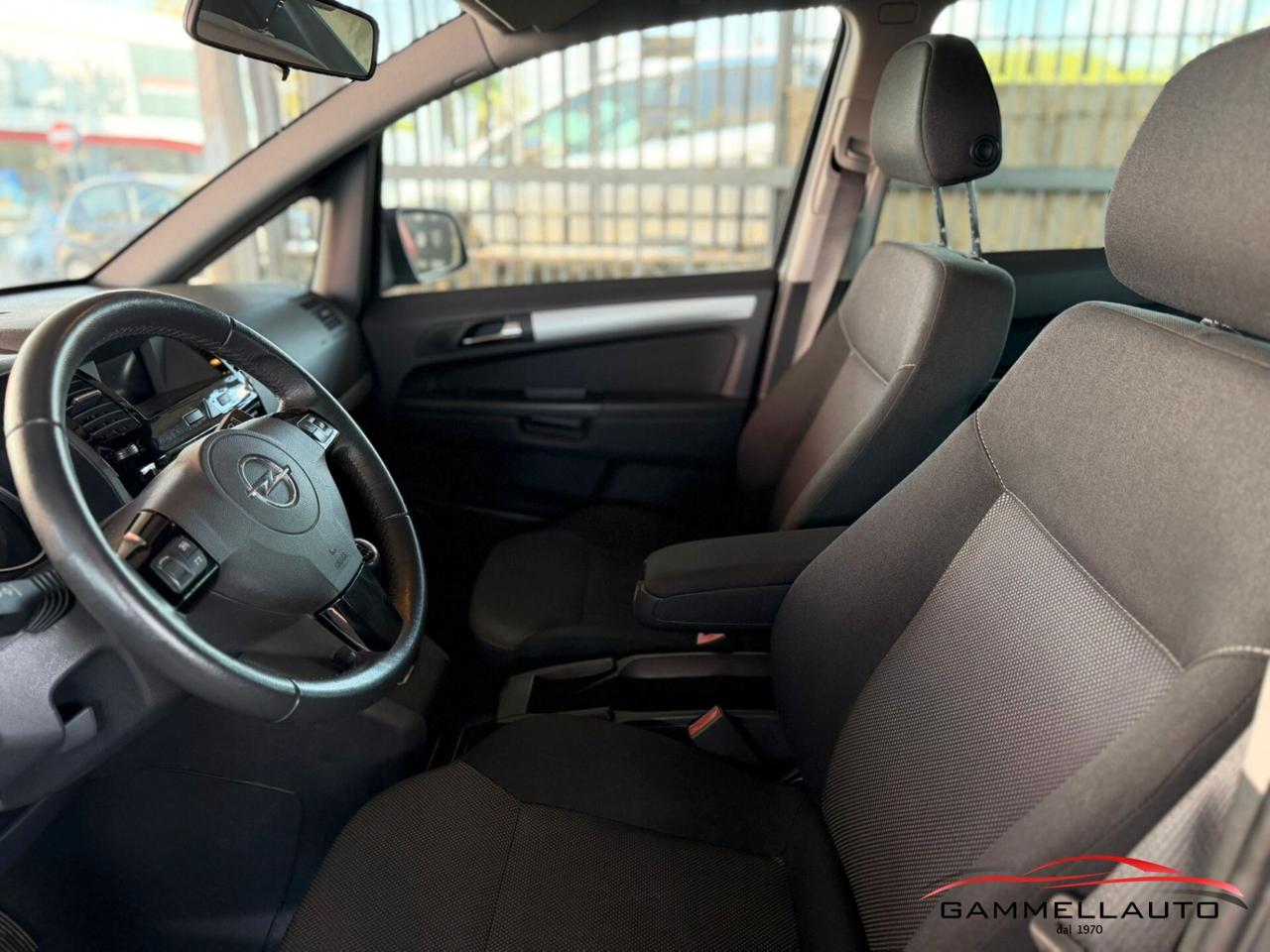 Opel Zafira 1.7 Cosmo 125cv 7 POSTI