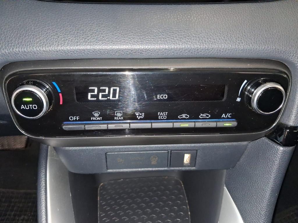 TOYOTA Yaris IV 2020 - Yaris 1.5h Business