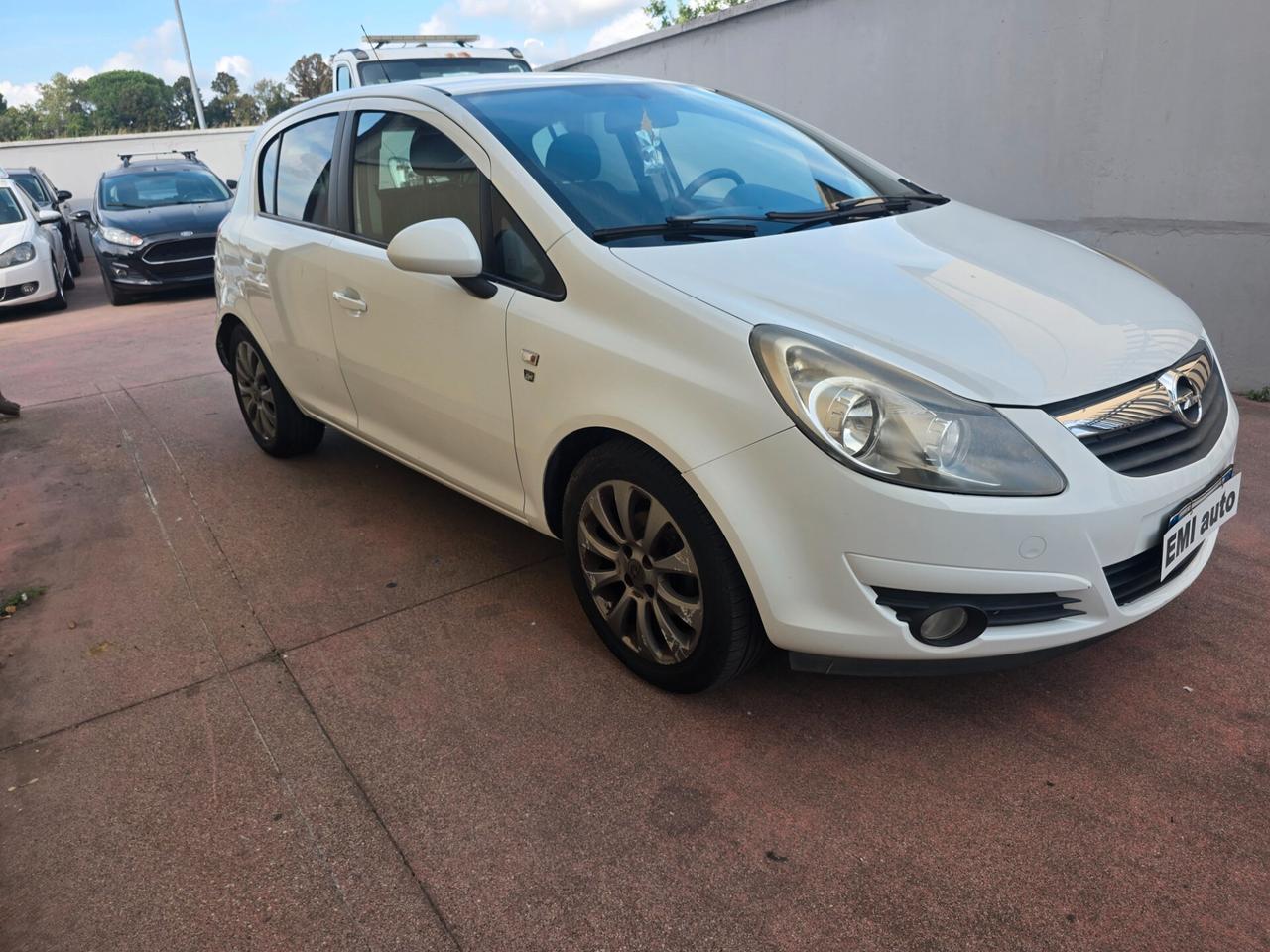 Opel Corsa 1.2 5 porte Club