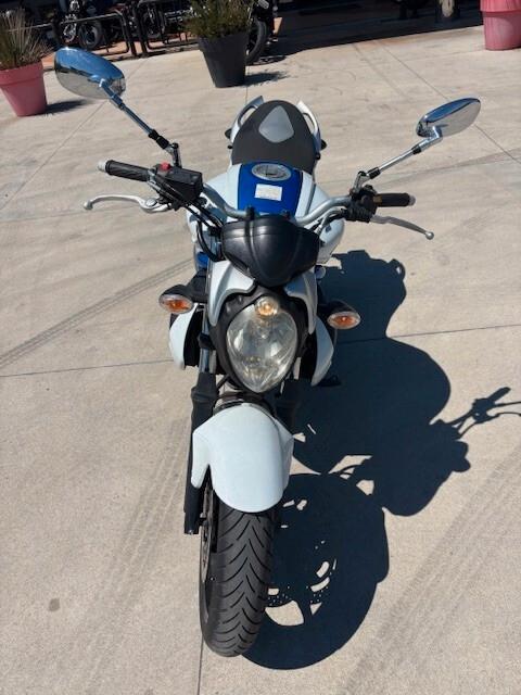 Suzuki Gladius 650 - 2009