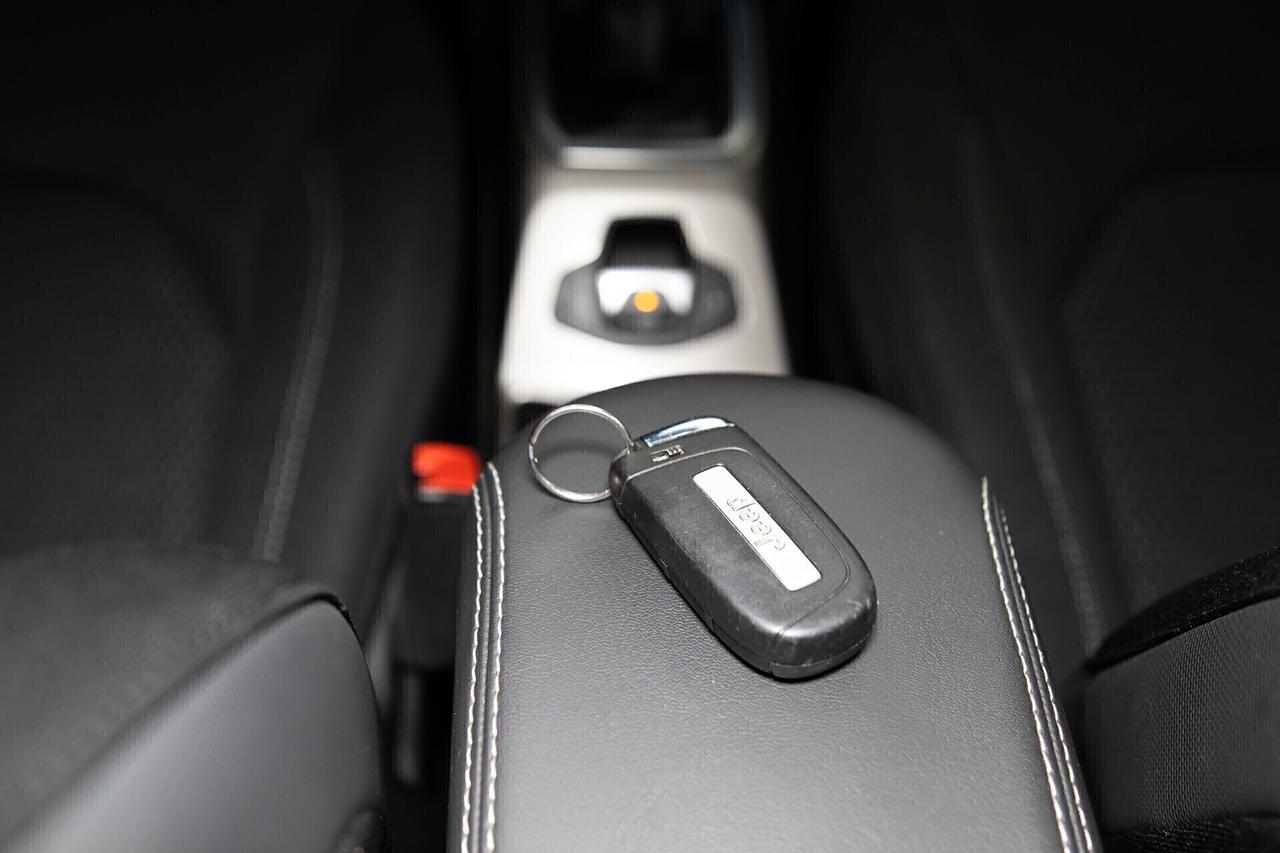 Jeep Renegade 1.6 Multijet 130cv BLACKEAGLE