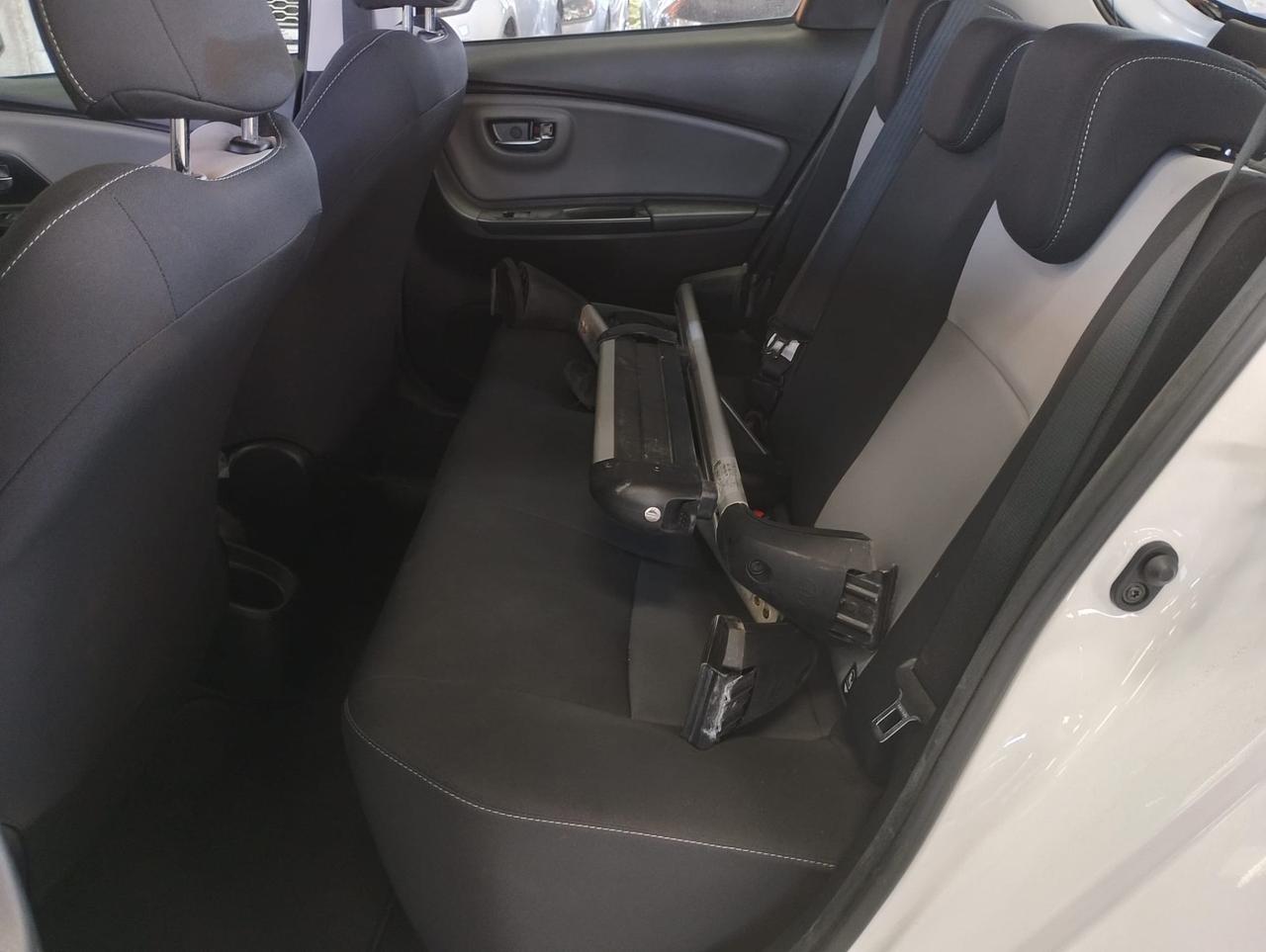 Toyota Yaris 1.0 72 CV 5 porte Active - Nessun vincolo -