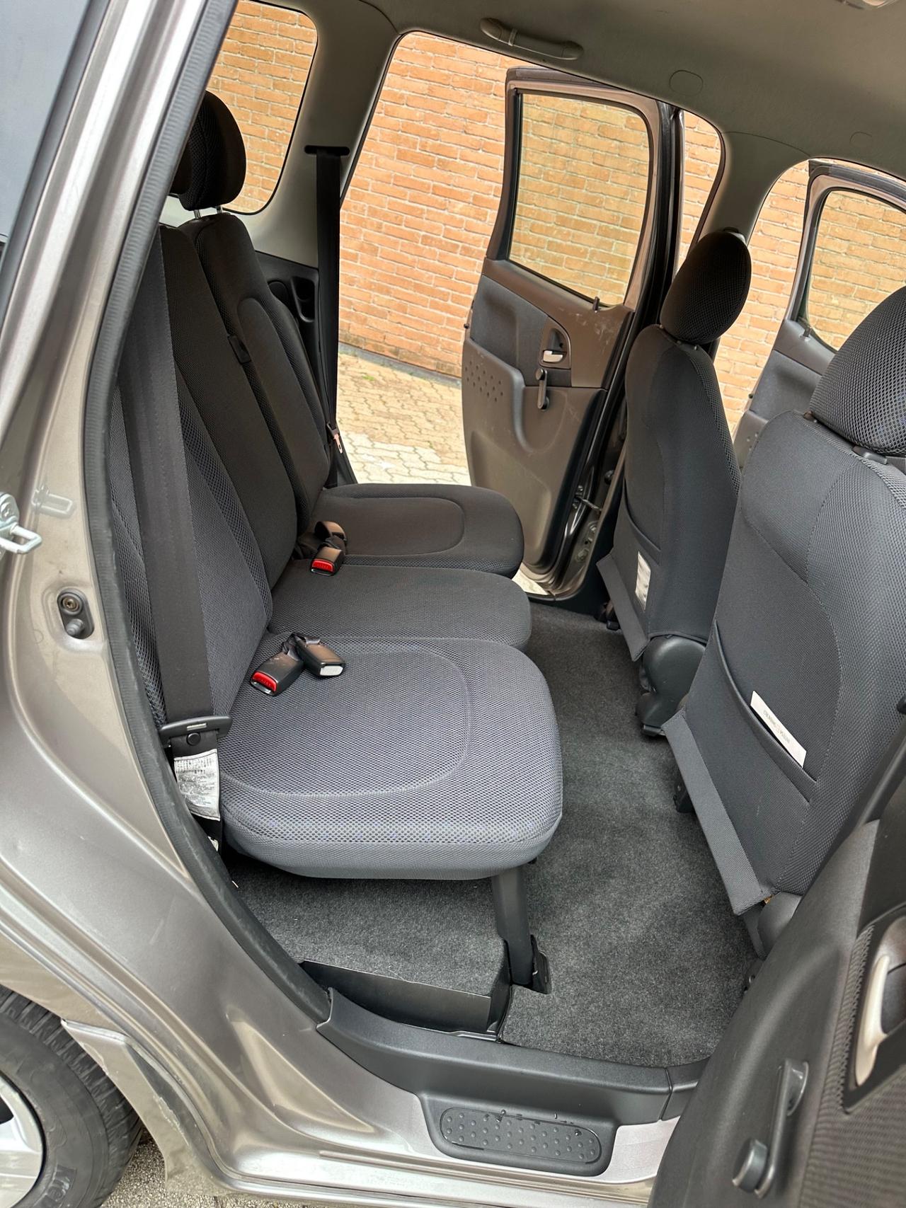 Toyota Yaris Verso 1.3i 16V cat Sol '03