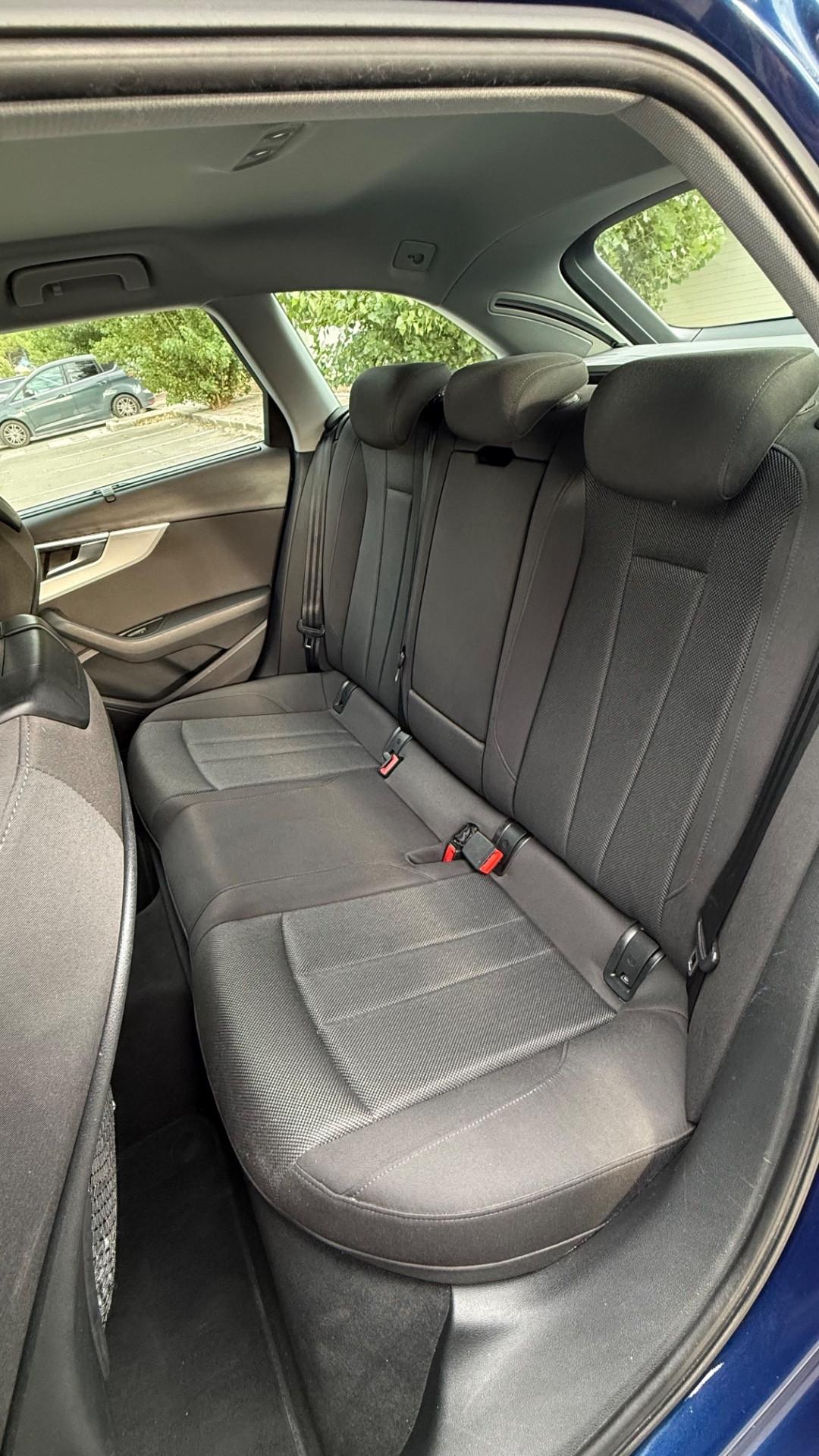 Audi A4 2.0 TDI 150 CV S tronic