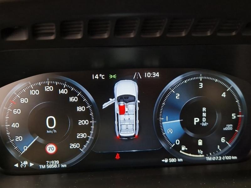 VOLVO XC90 B5 D AWD Geartronic 7p Momentum Pro