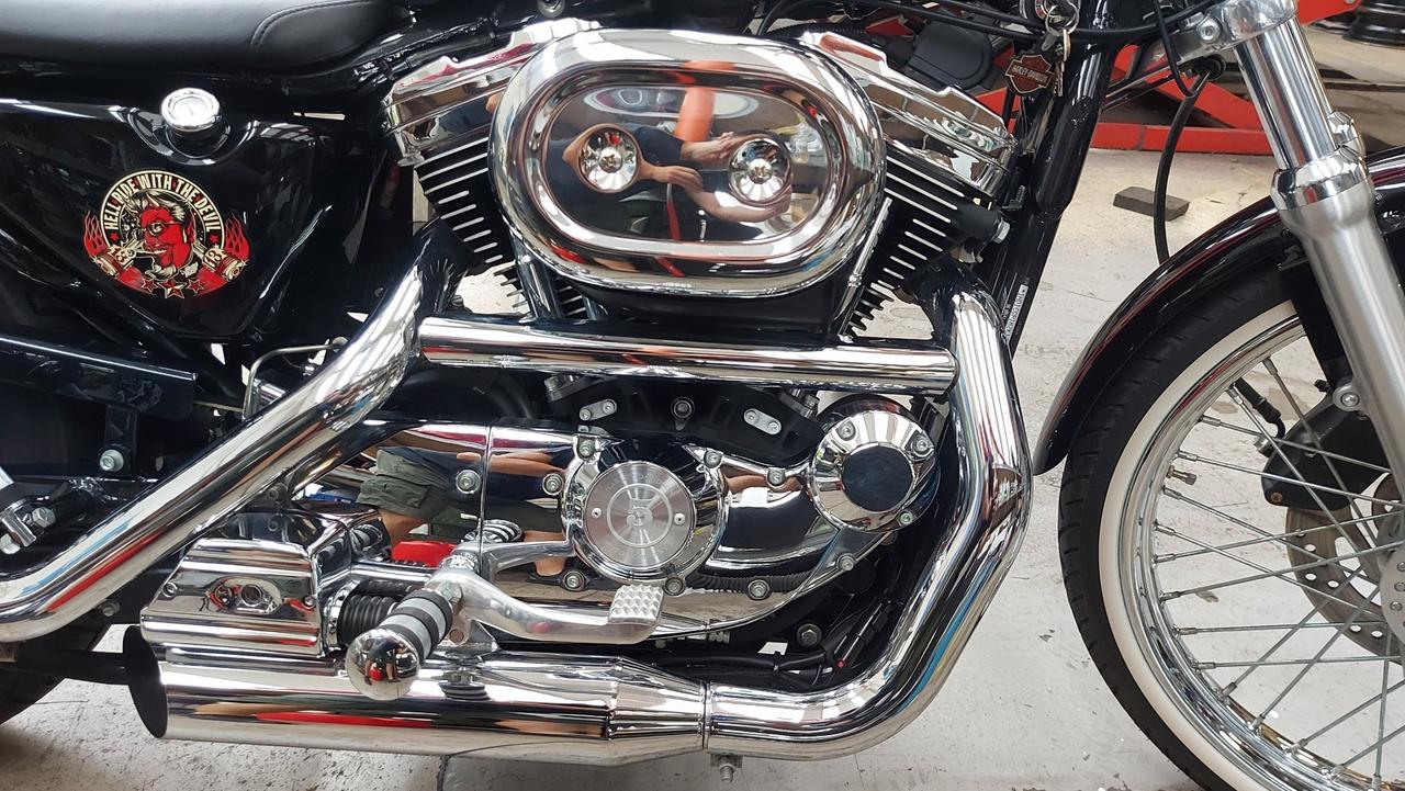 Harley Davidson Sportster 1.2 custom km 4900