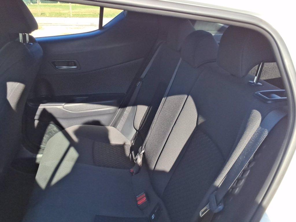 TOYOTA C-hr 1.8h active e-cvt del 2023