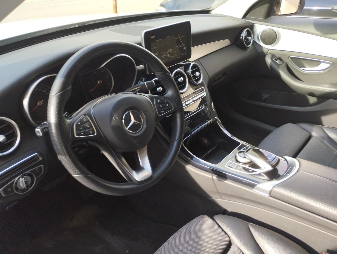 Mercedes-benz C 220 Premium