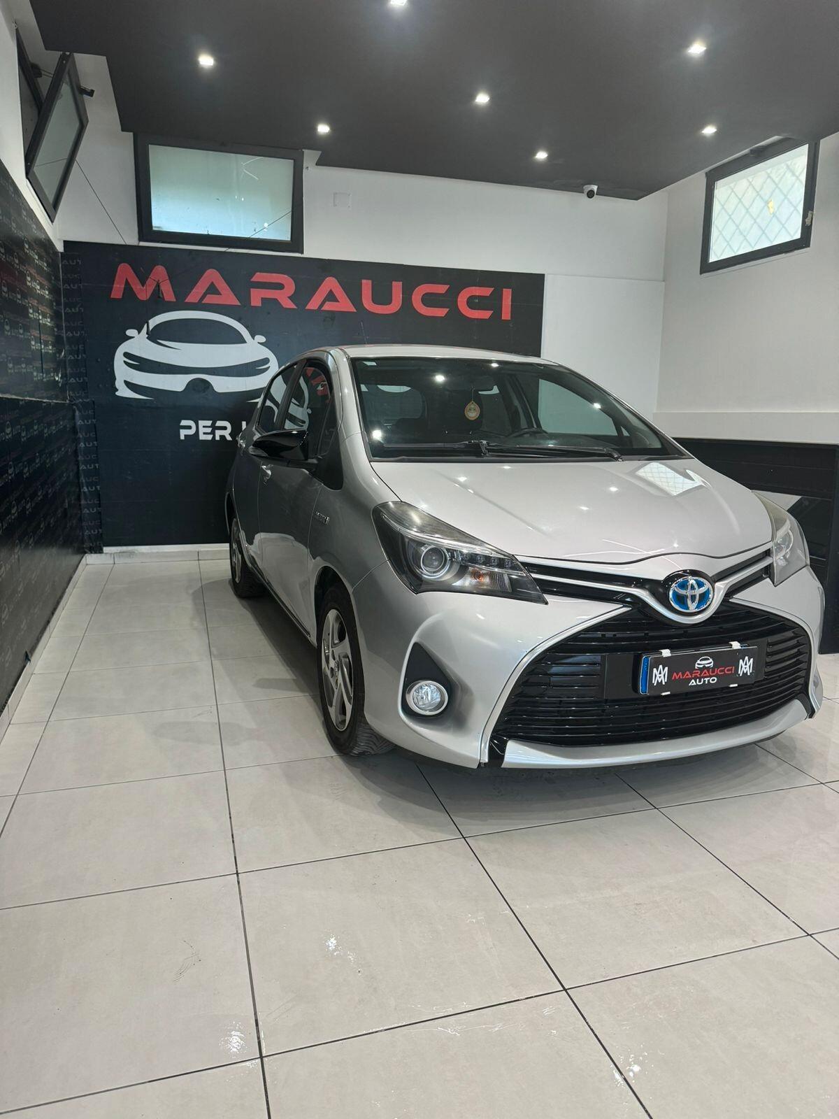 Toyota Yaris 1.3 5 porte Lounge Multidrive S