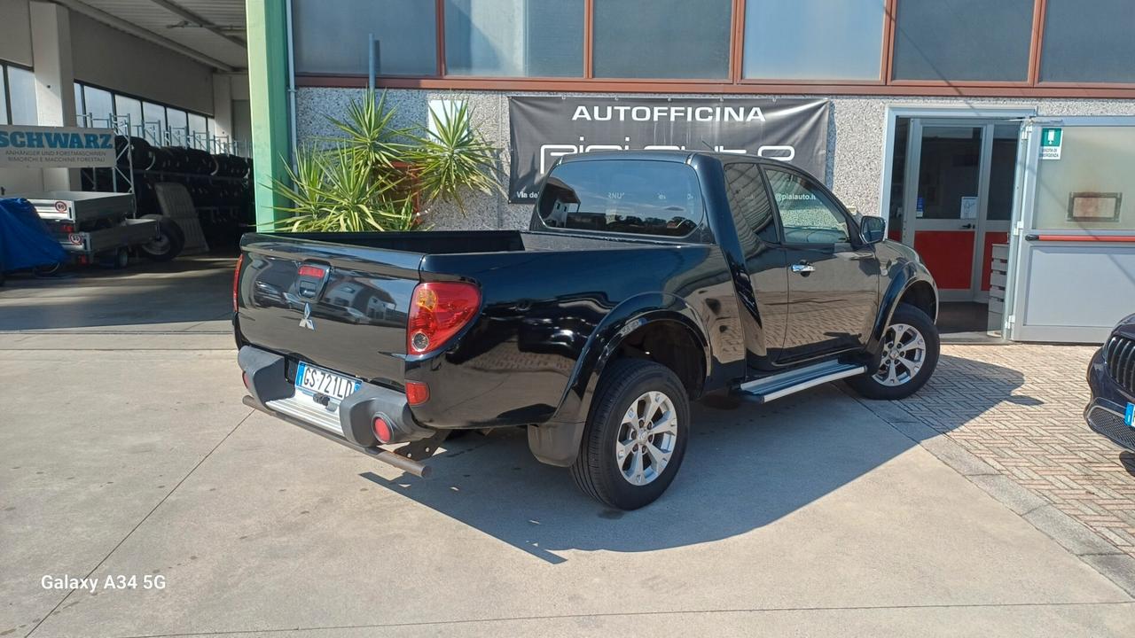 Mitsubishi L200 2.5 DI-D/136CV Double Cab Invite