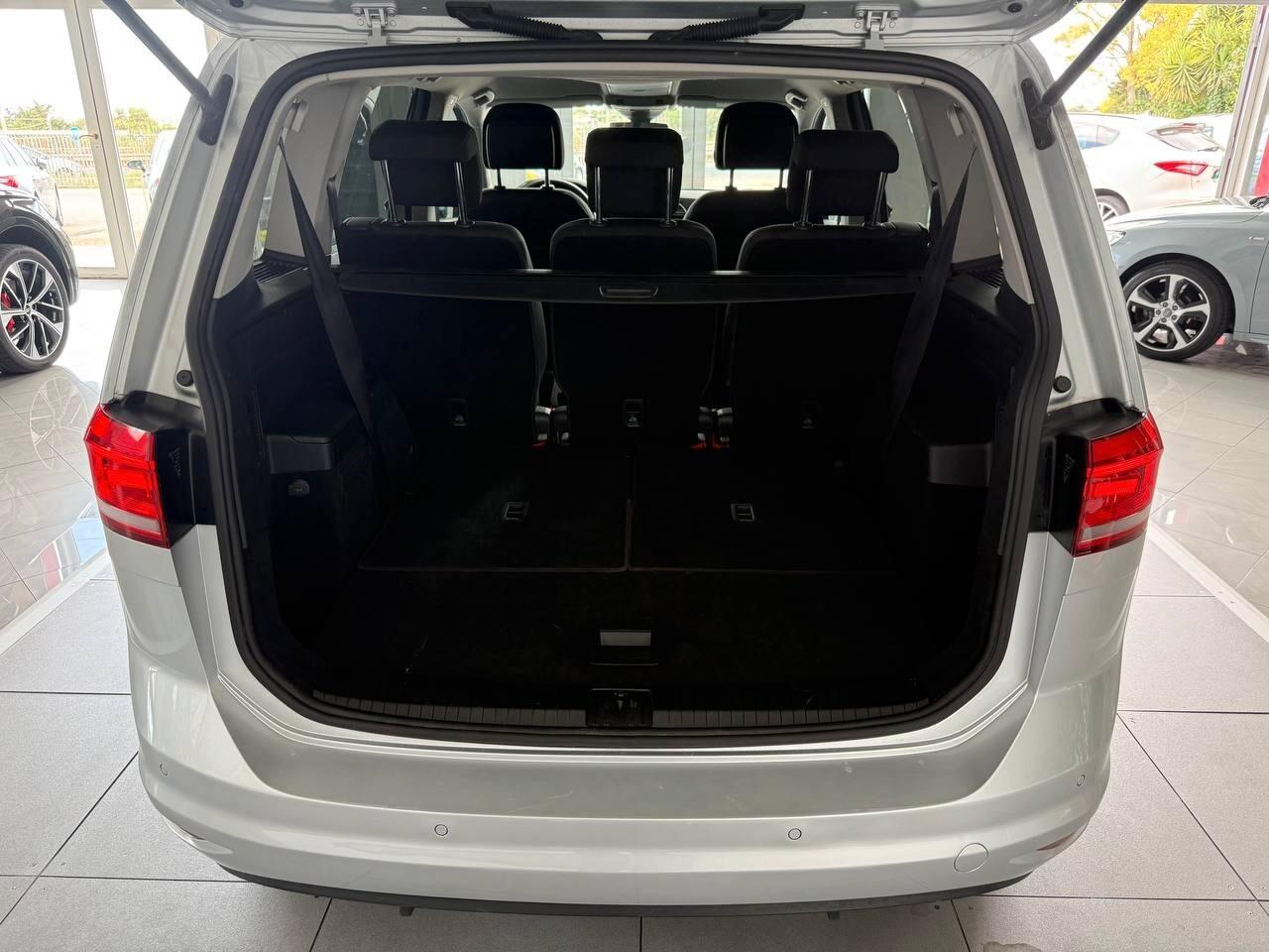 Volkswagen Touran 1.6 TDI 115 CV SCR DSG Business 7 POSTI