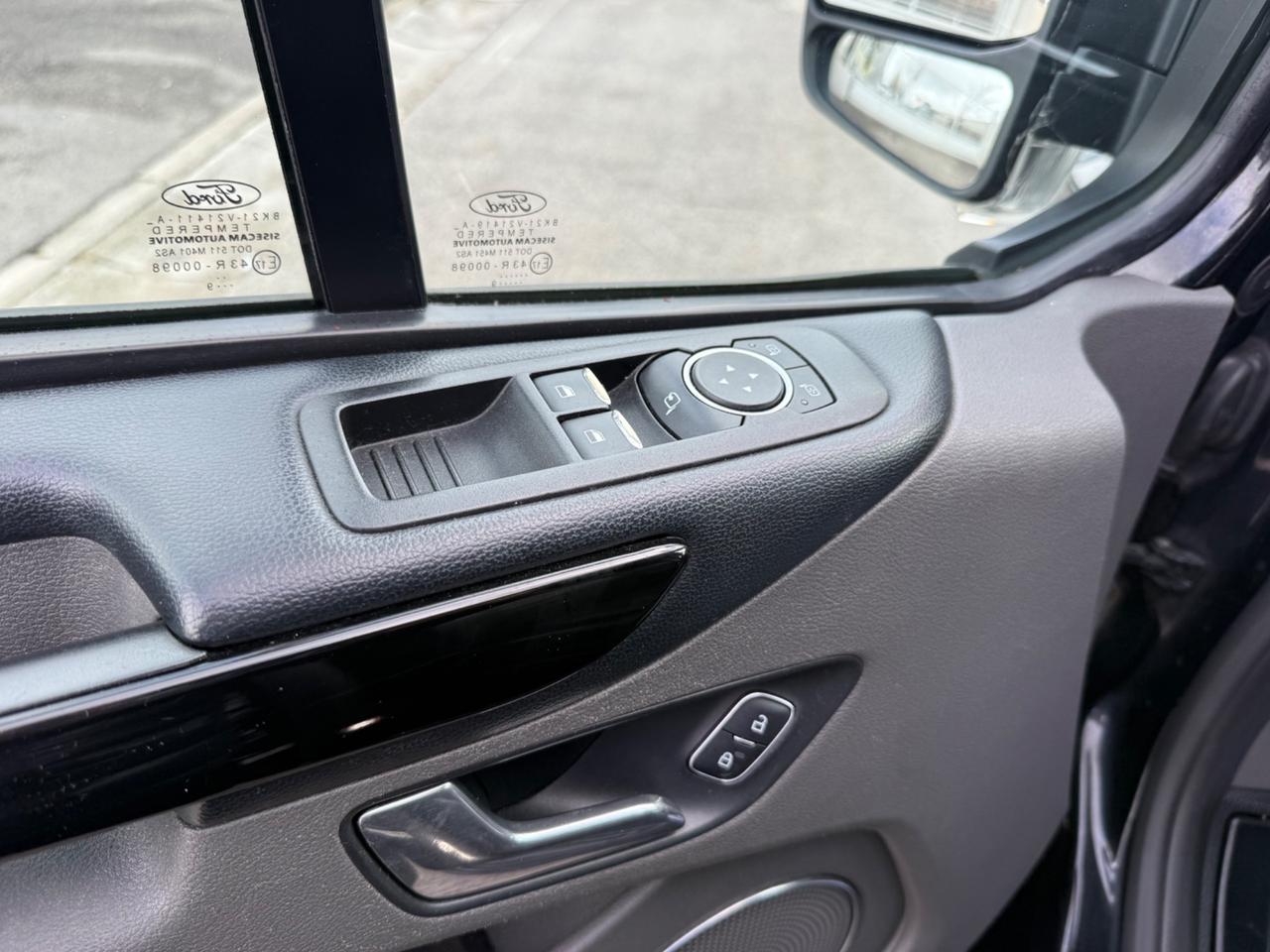 Ford Tourneo Custom 320 2.0 TDCi 185CV MHEV PL Titanium X