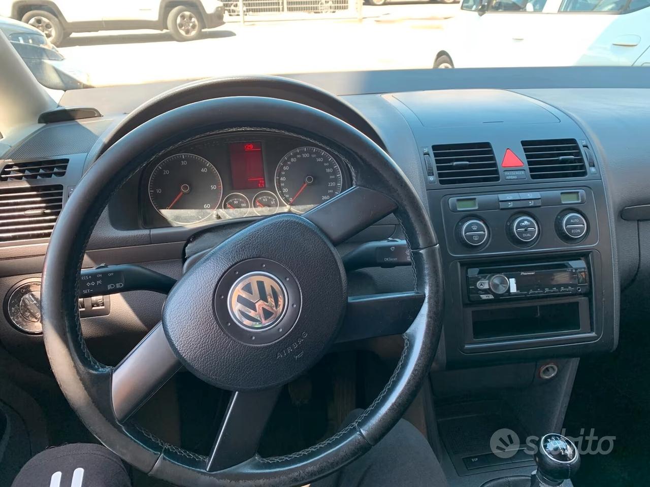 Volkswagen Touran 2.0 16V TDI Highline