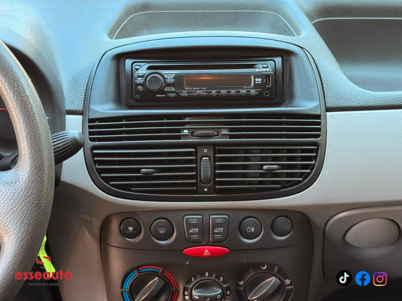 Fiat Punto 1.2i cat 5 porte ELX
