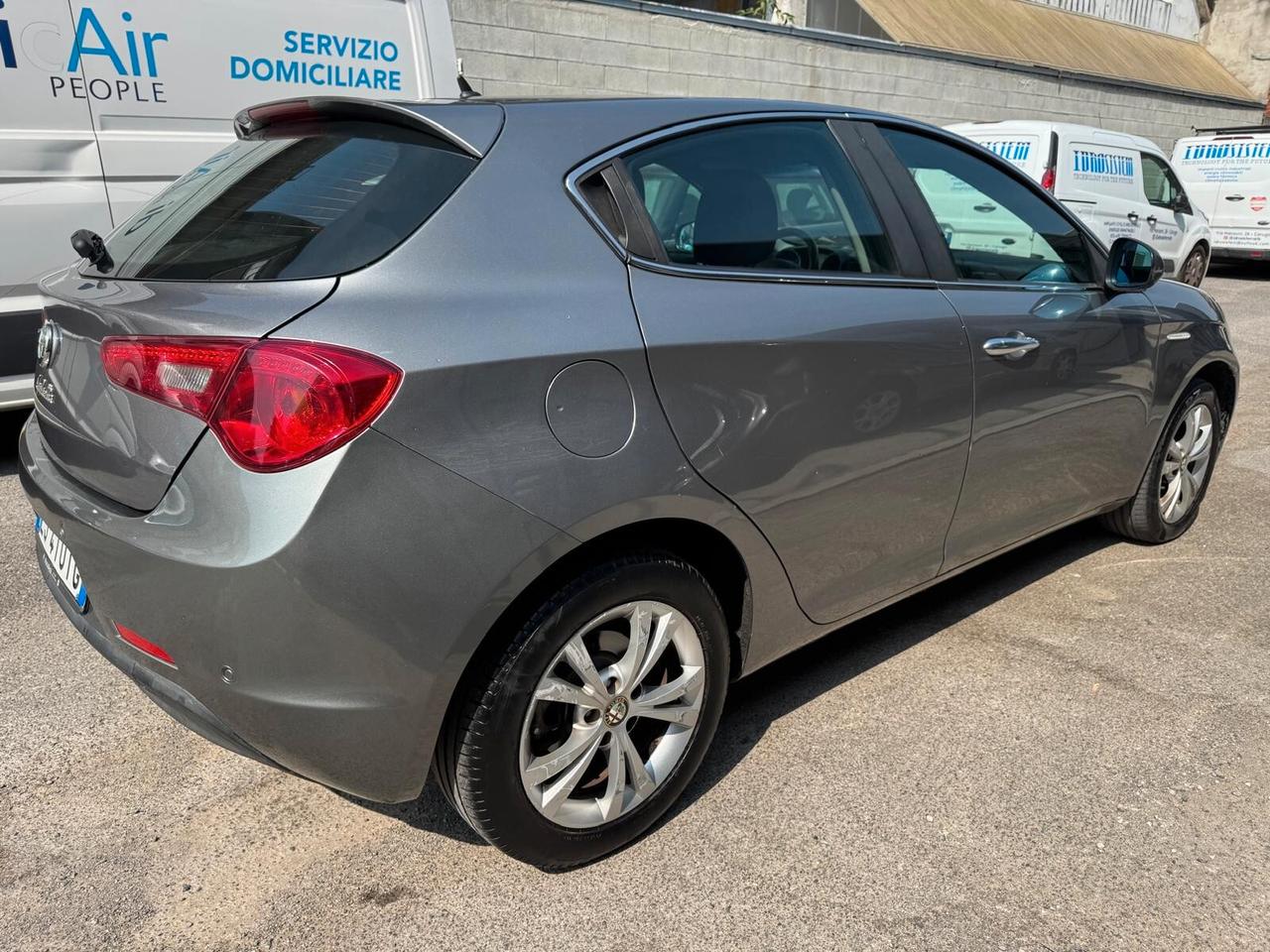 Alfa Romeo Giulietta 1.4 Turbo 120 CV*EURO5*CERCHI