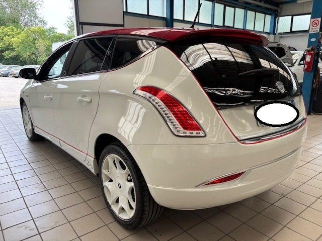 LANCIA Delta 1.6 MJT DPF GOLD