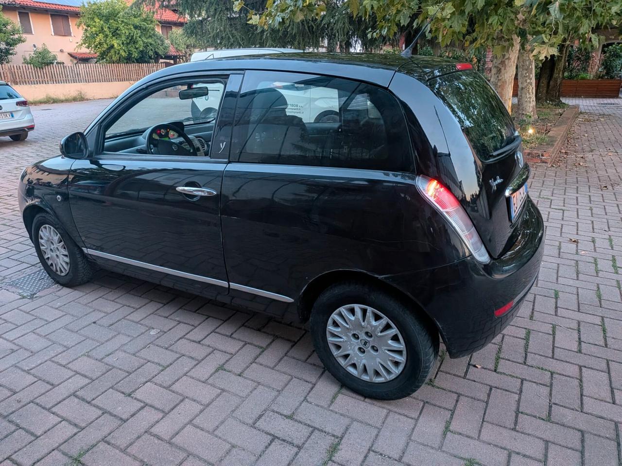 Lancia Ypsilon 1.2 69 CV Diva