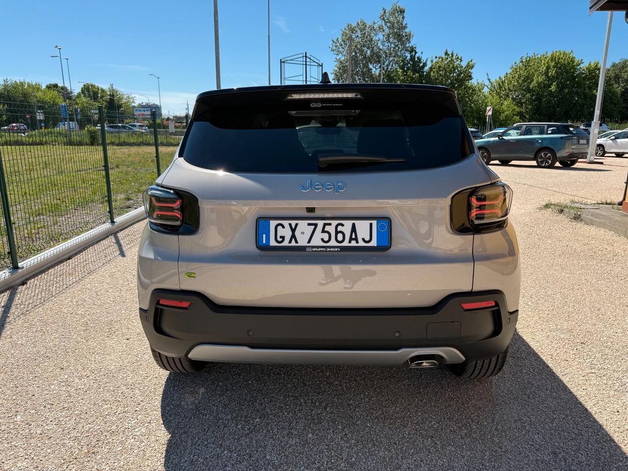 Jeep Avenger 1.2 Turbo 100 CV MHEV Summit