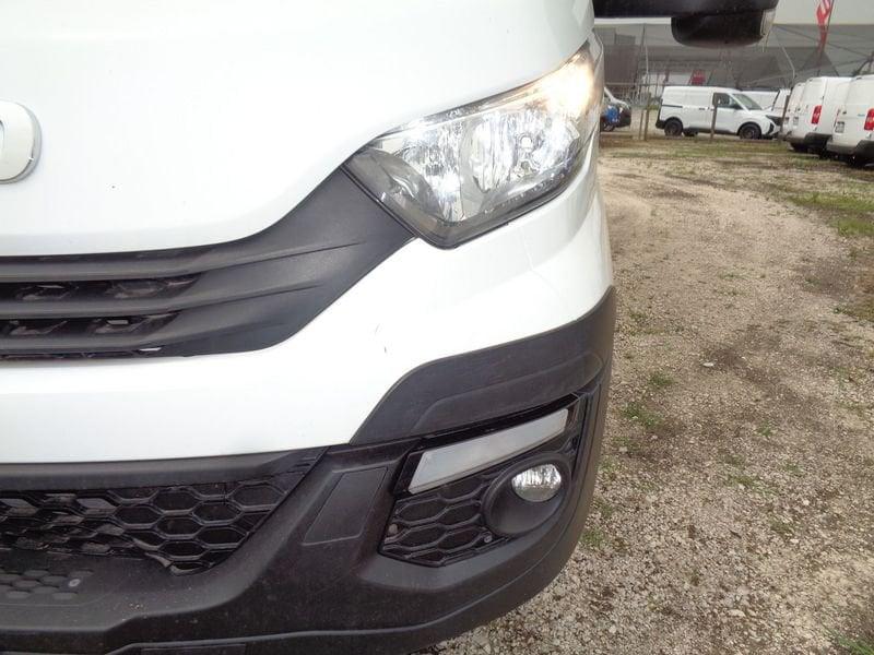 Iveco Daily 35C18H BTor 3.0 HPT PLM-RG CENTINA e SPONDA + IVA