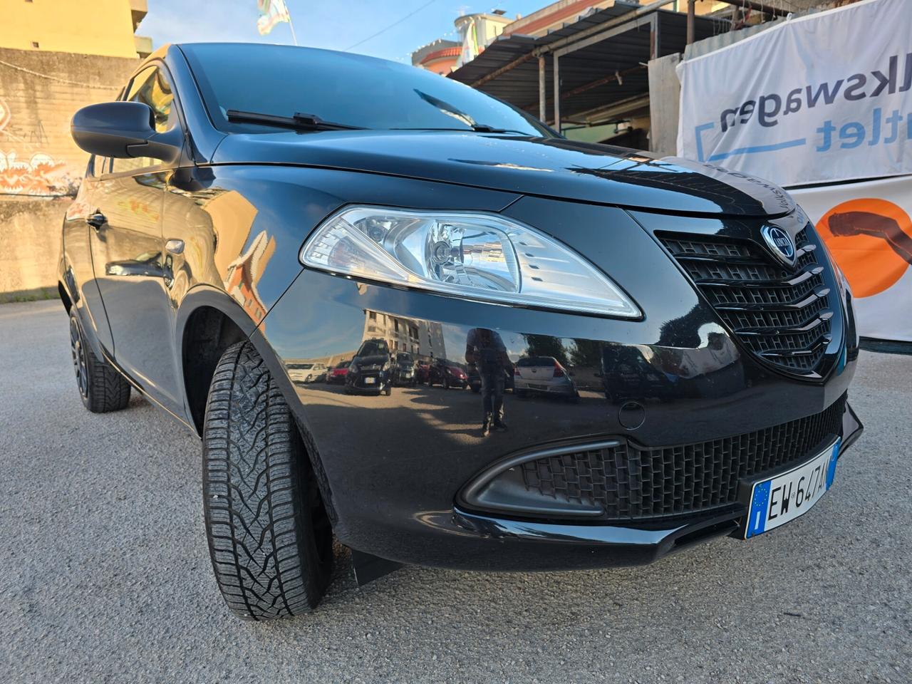 Lancia Ypsilon 0.9 TwinAir metano full opt nuova 2014