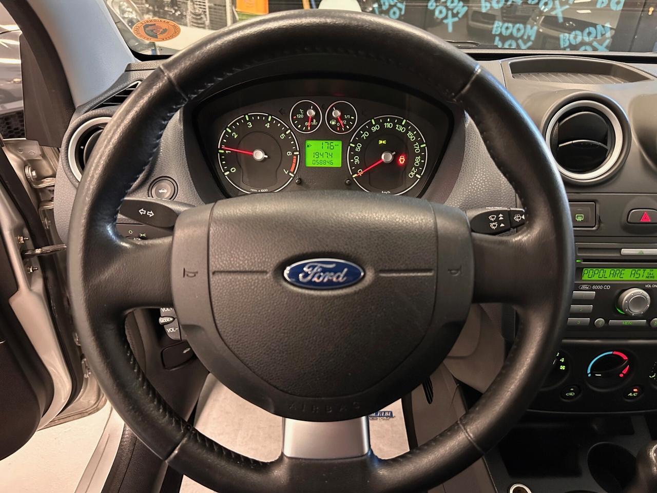 FORD FIESTA 1.2 BENZIA 5P. (58000 MILA KM)