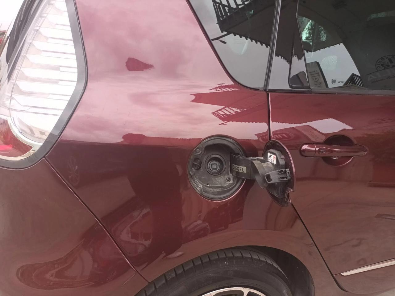 Renault SCENIC XMod 1.5 Energy dCi BOSE 110 CV