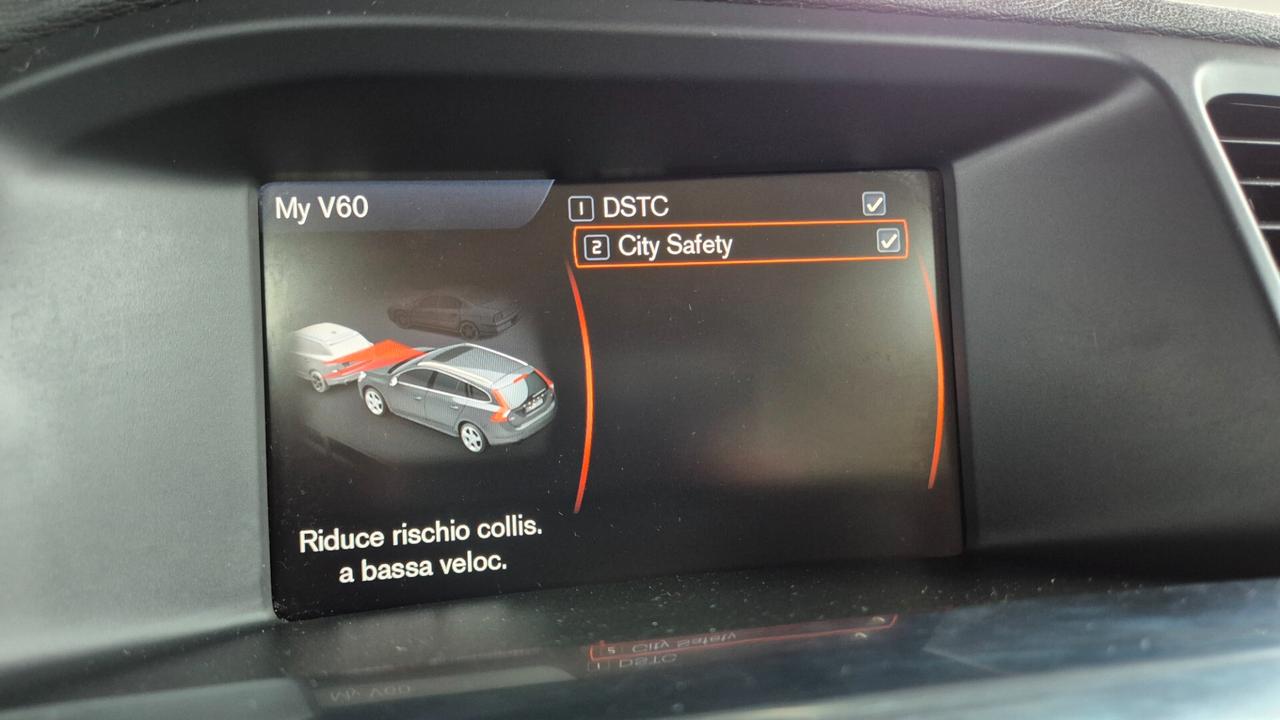 Volvo V60 D2 1.6 Powershift Summum