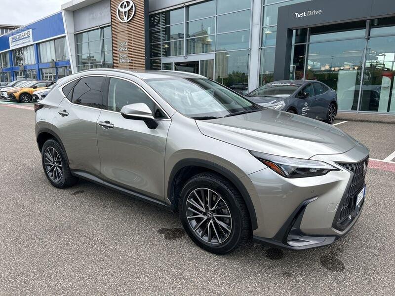 Lexus NX Plug-in 4WD Premium IVA ESPOSTA COMPRESA GARANZIA LEXUS FINO AL 2032