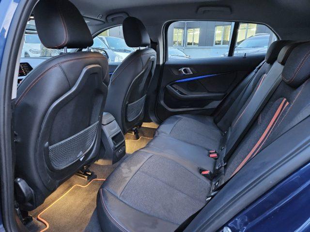 BMW 118 i 5p. Advantage