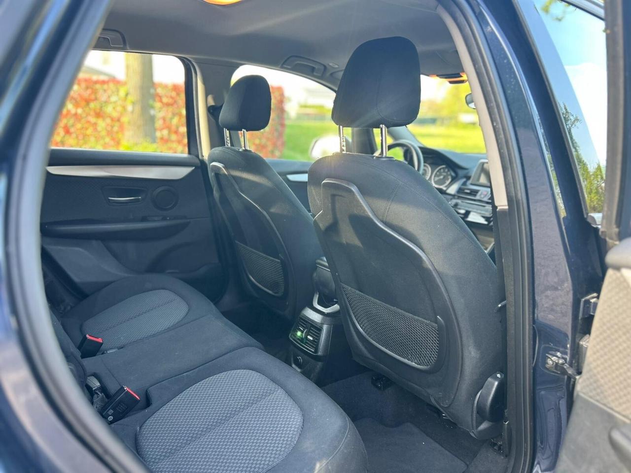 BMW 216d Active Tourer Navi Sensori Cruise Euro6 OK Neopatentati