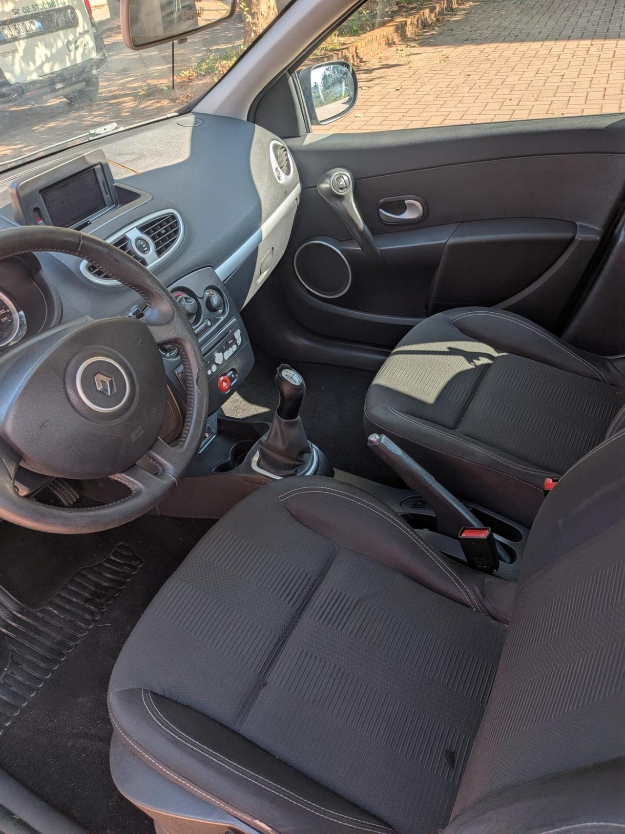 Renault Clio 1.2 16V 5 porte GPL Dynamique