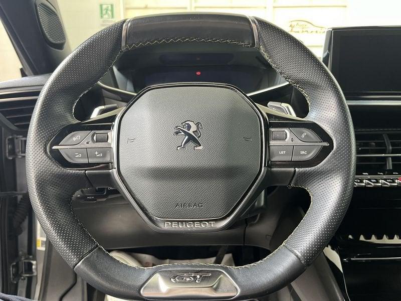 Peugeot 2008 BlueHDi 130 EAT8 GT Line S&S aut. Tua 239,00 al mese