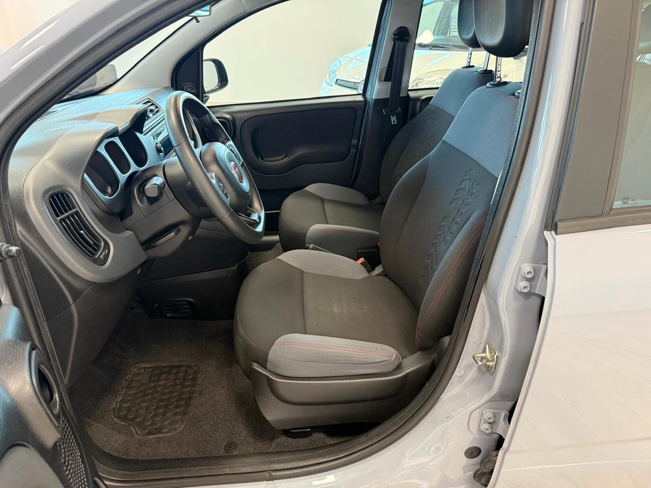 Fiat Panda 1.2 Connected by Wind