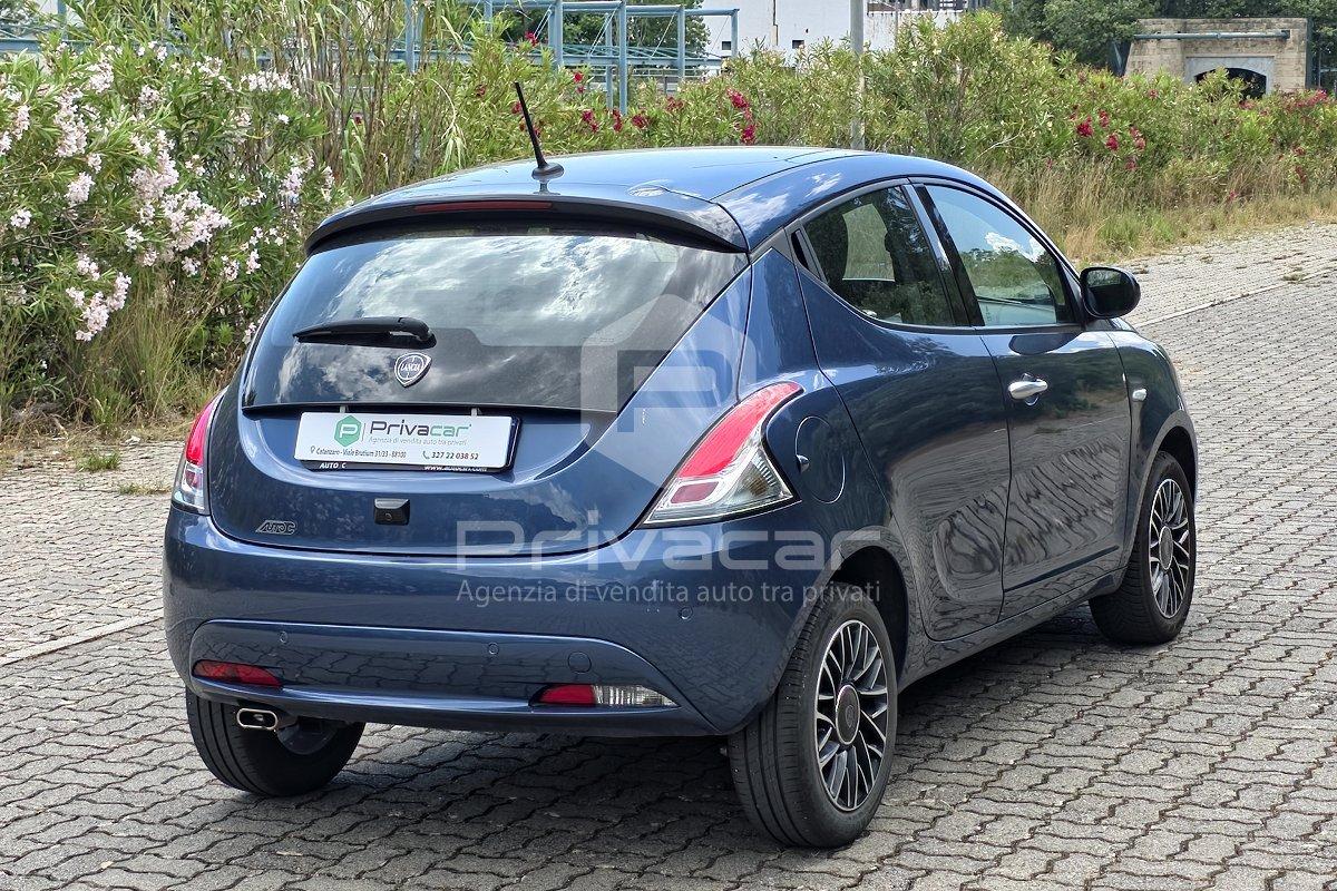 LANCIA Ypsilon 1.0 FireFly 5 porte S&S Hybrid Silver Plus