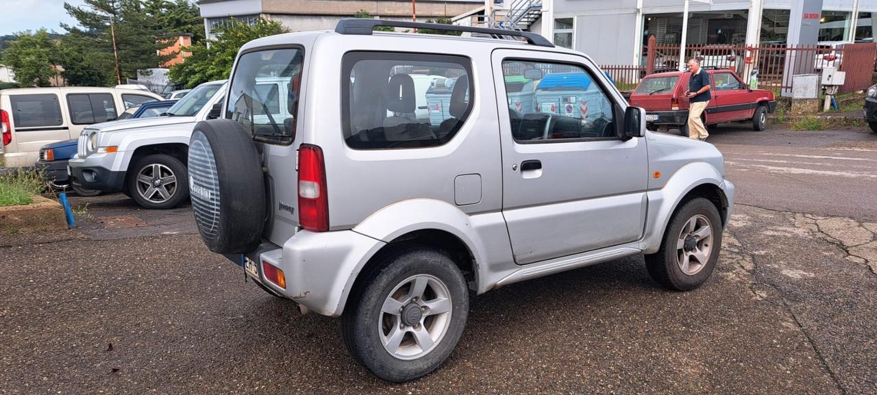 Suzuki Jimny 1.3i 16V cat 4WD JLX