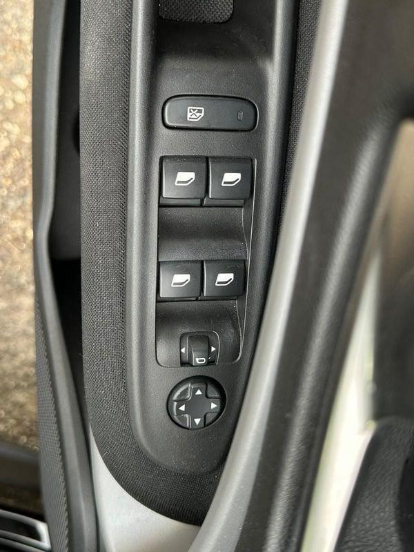 Jeep Avenger e-Hybrid 1.2 MHEV e-Hybrid Turbo