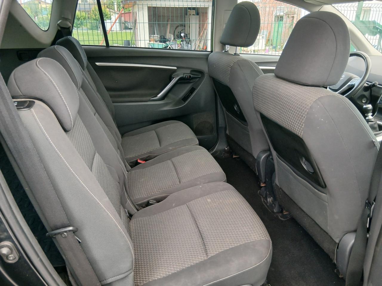 Toyota Verso 1.6 D-4D Business tua a € 185 mese