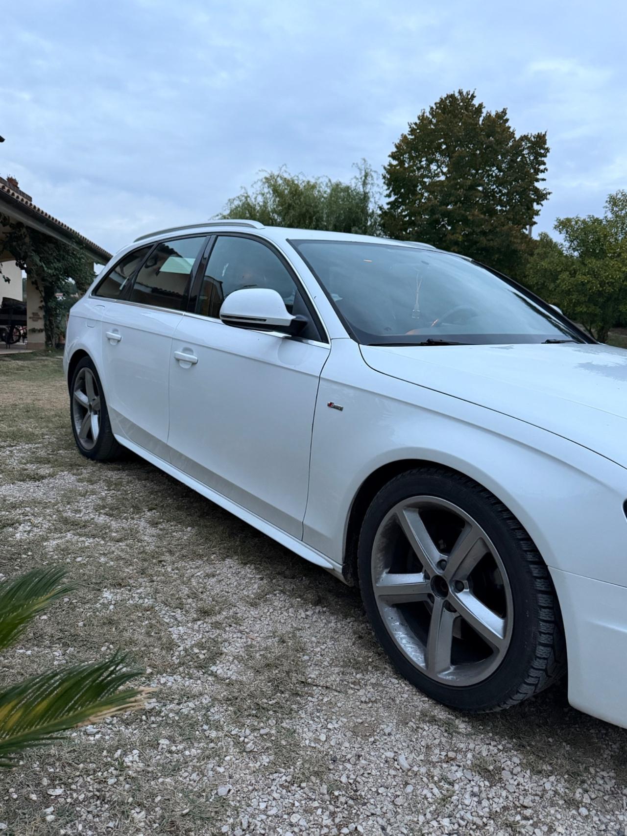 Audi A4 Avant 2.0 TDI 143 CV F.AP. multitronic