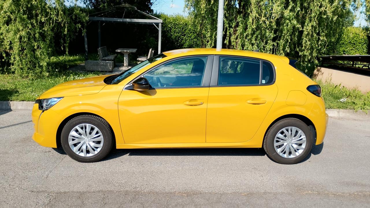 Peugeot 208 PureTech 15000km!!!