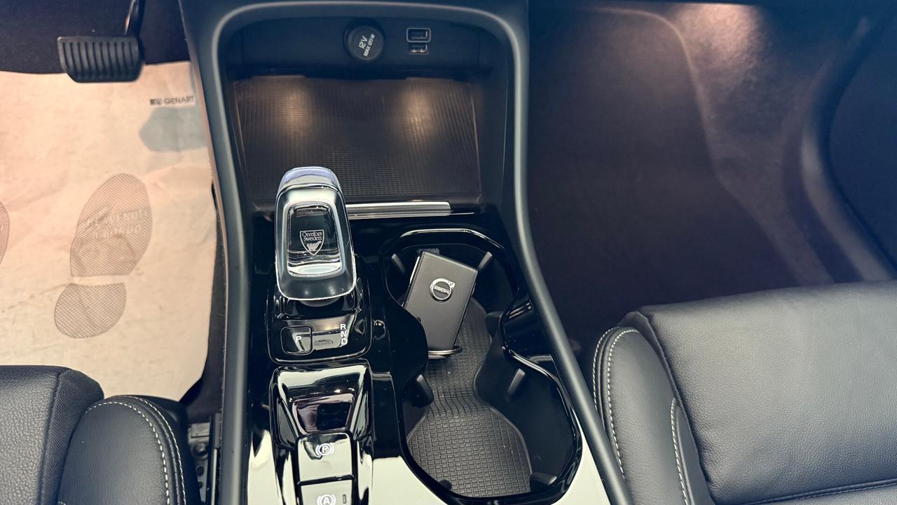 Volvo XC40 T5 Recharge Plug-in Hybrid Inscription Expression