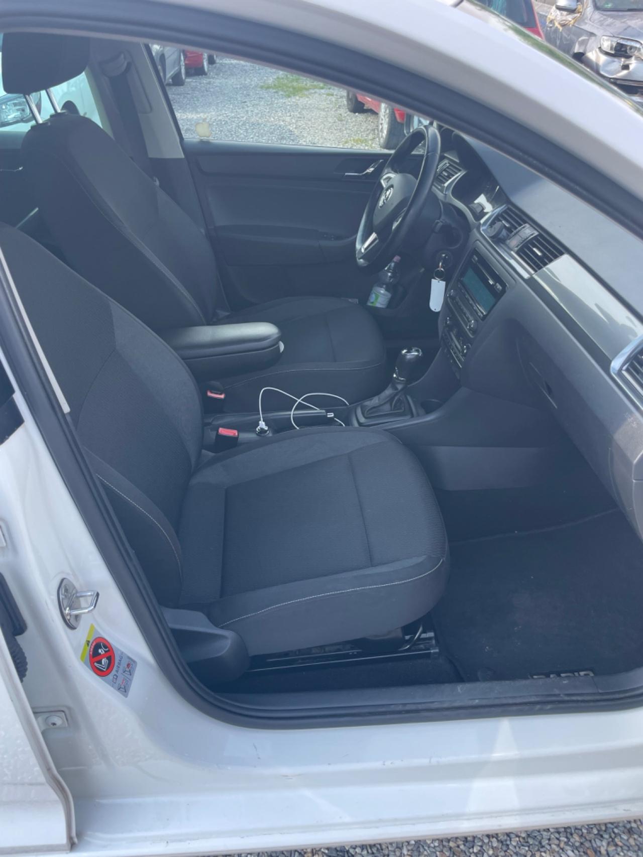 Skoda Rapid 1.6 TDI CR 90 CV DSG Elegance