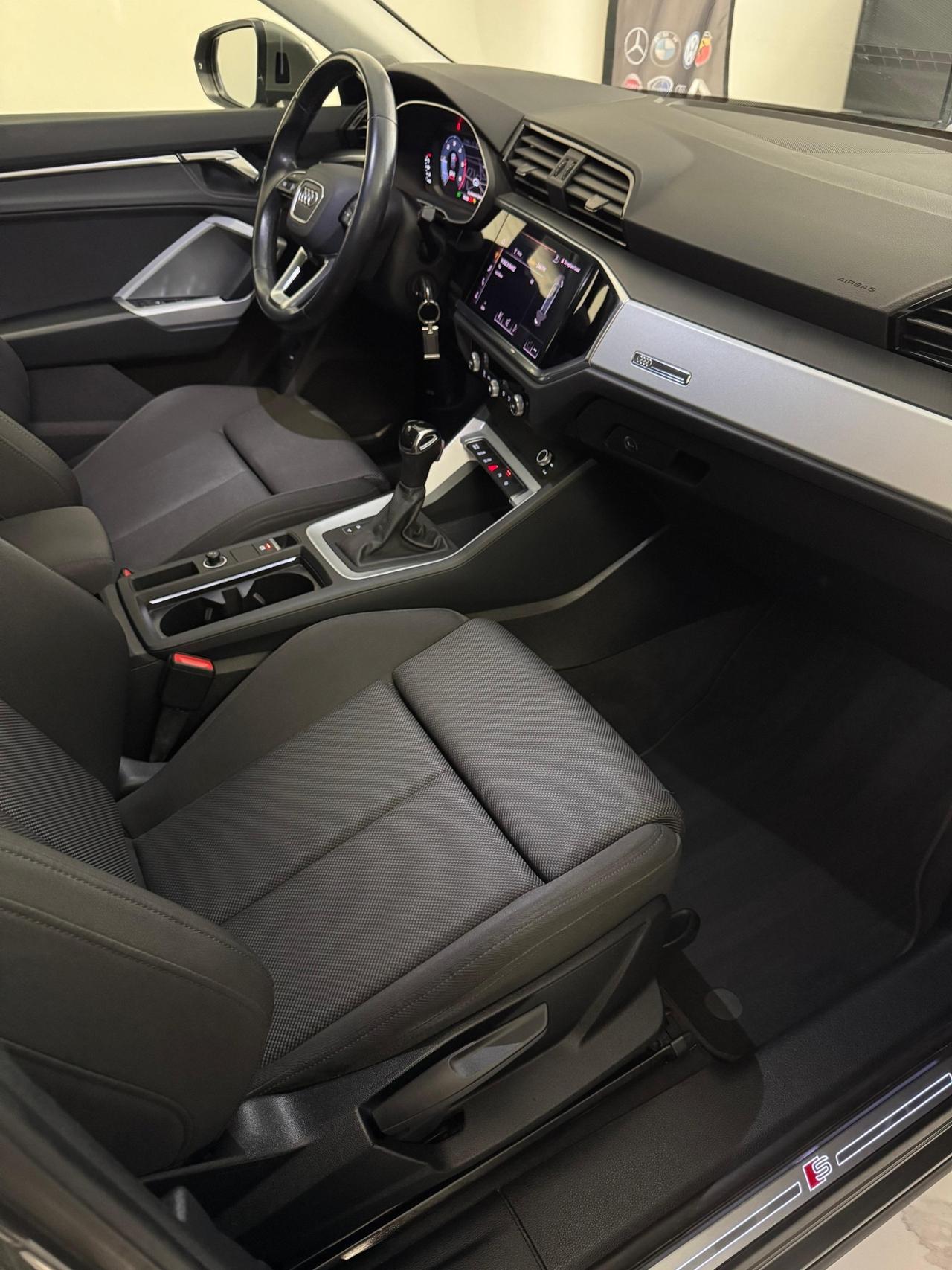 Audi Q3 35 TDI S tronic line edition