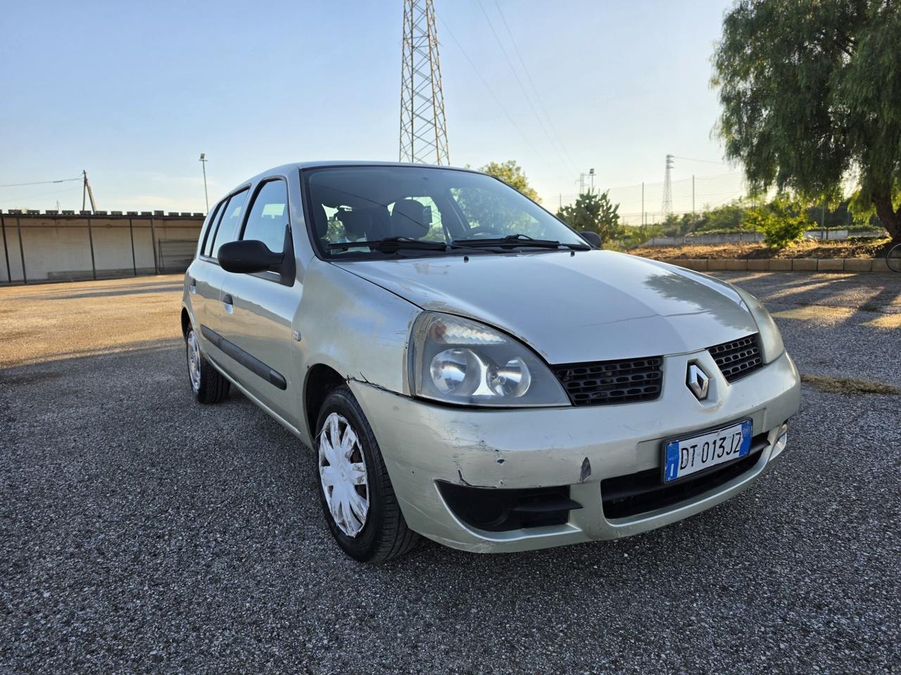 Renault Clio 1200 benzina gpl