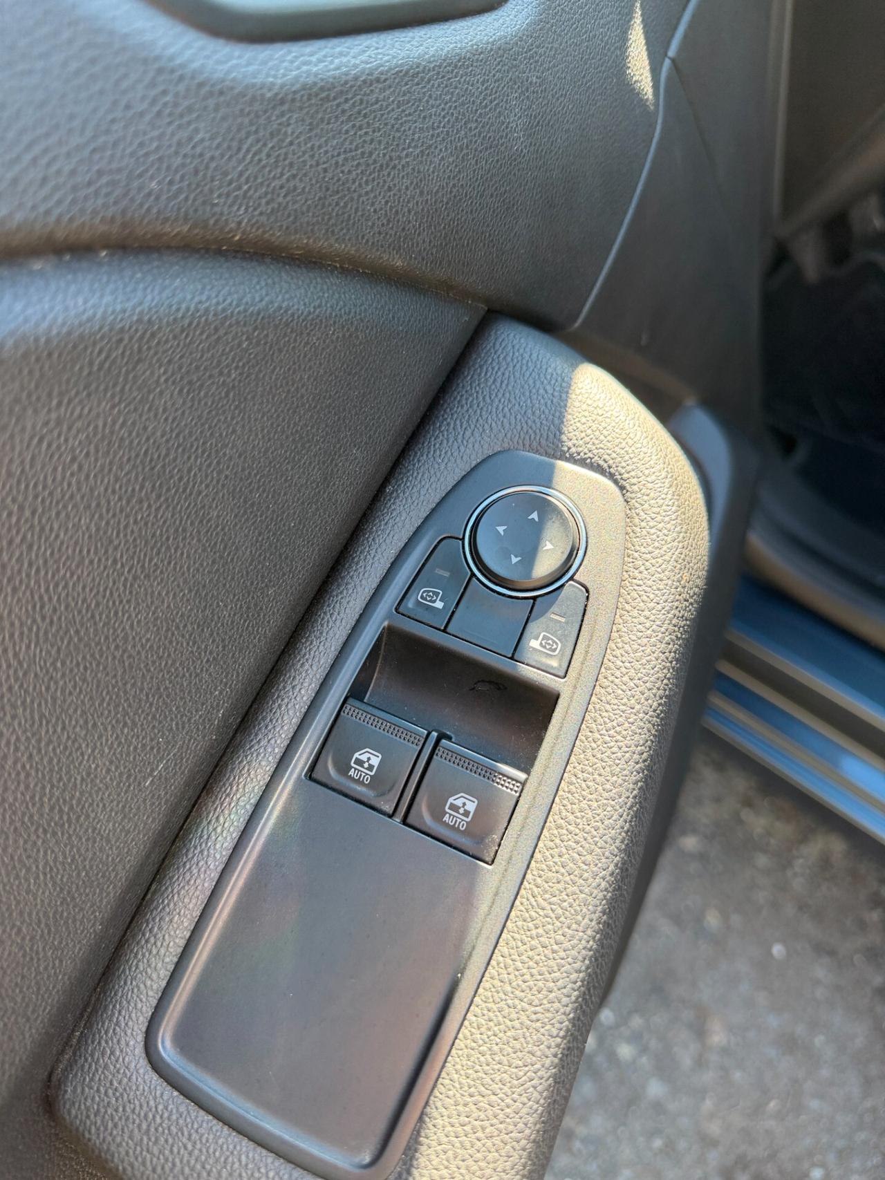 Renault Clio TCe 90 CV 5 porte Equilibre