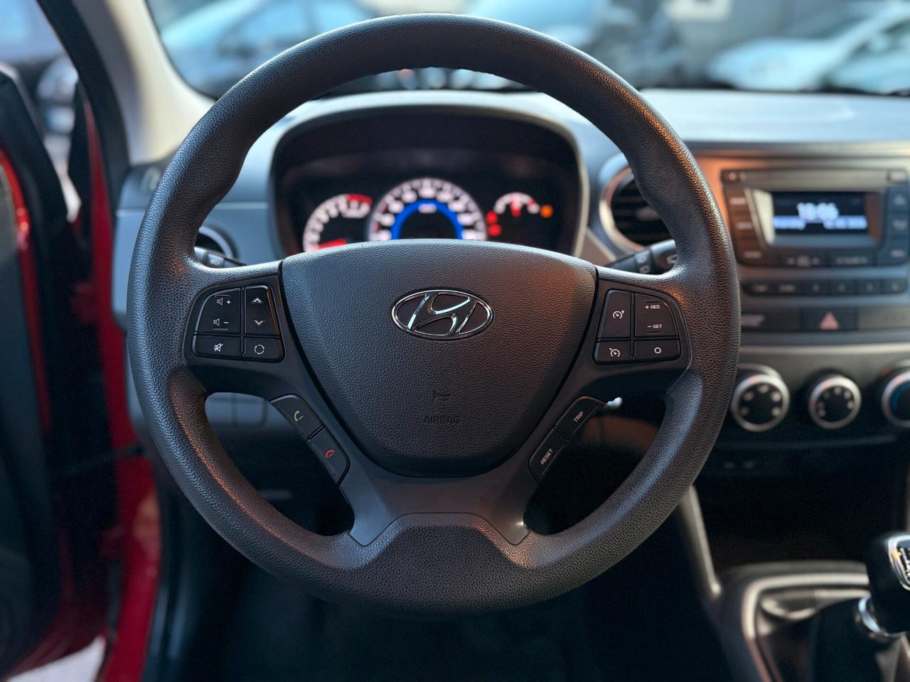 Hyundai i10 1.0 MPI Login