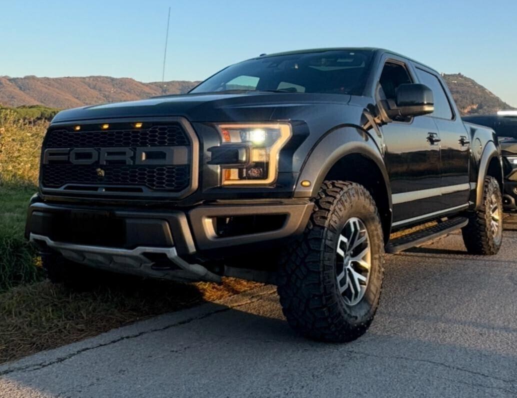 Ford F-150 Raptor SVT