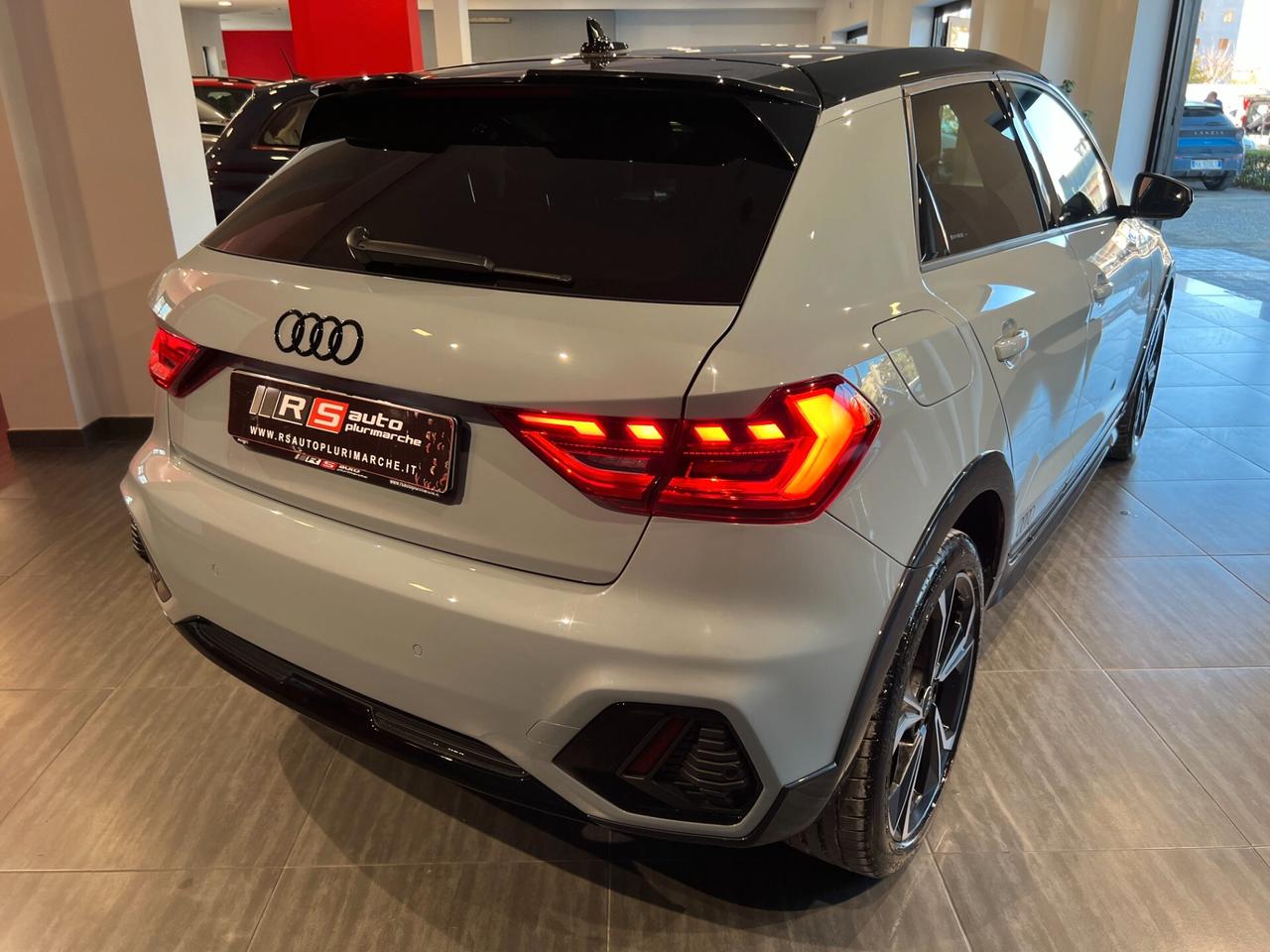 Audi A1 allstreet 35 TFSI S tronic Identity Contrast